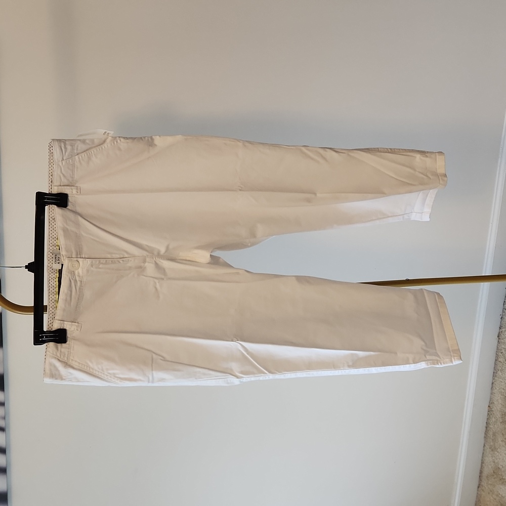 NWT Crown & Ivy white crop pants,  size 16